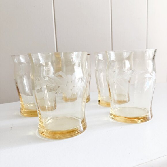 Yellow Depression Era Juice Glasses - Picture 5 of 8